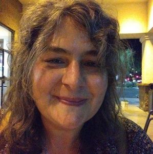 Meet your Posher, Rina